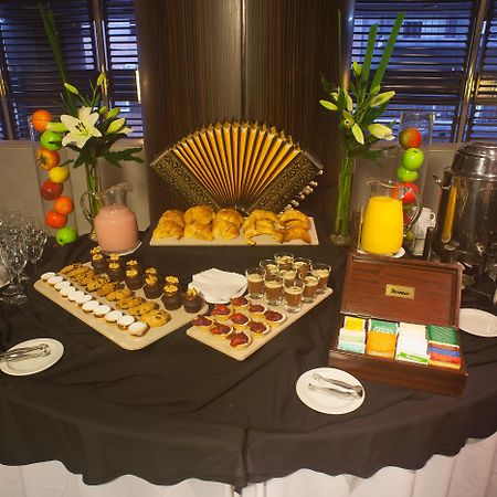 Regal Pacific Puerto Madero Hotell Buenos Aires Eksteriør bilde A tea table