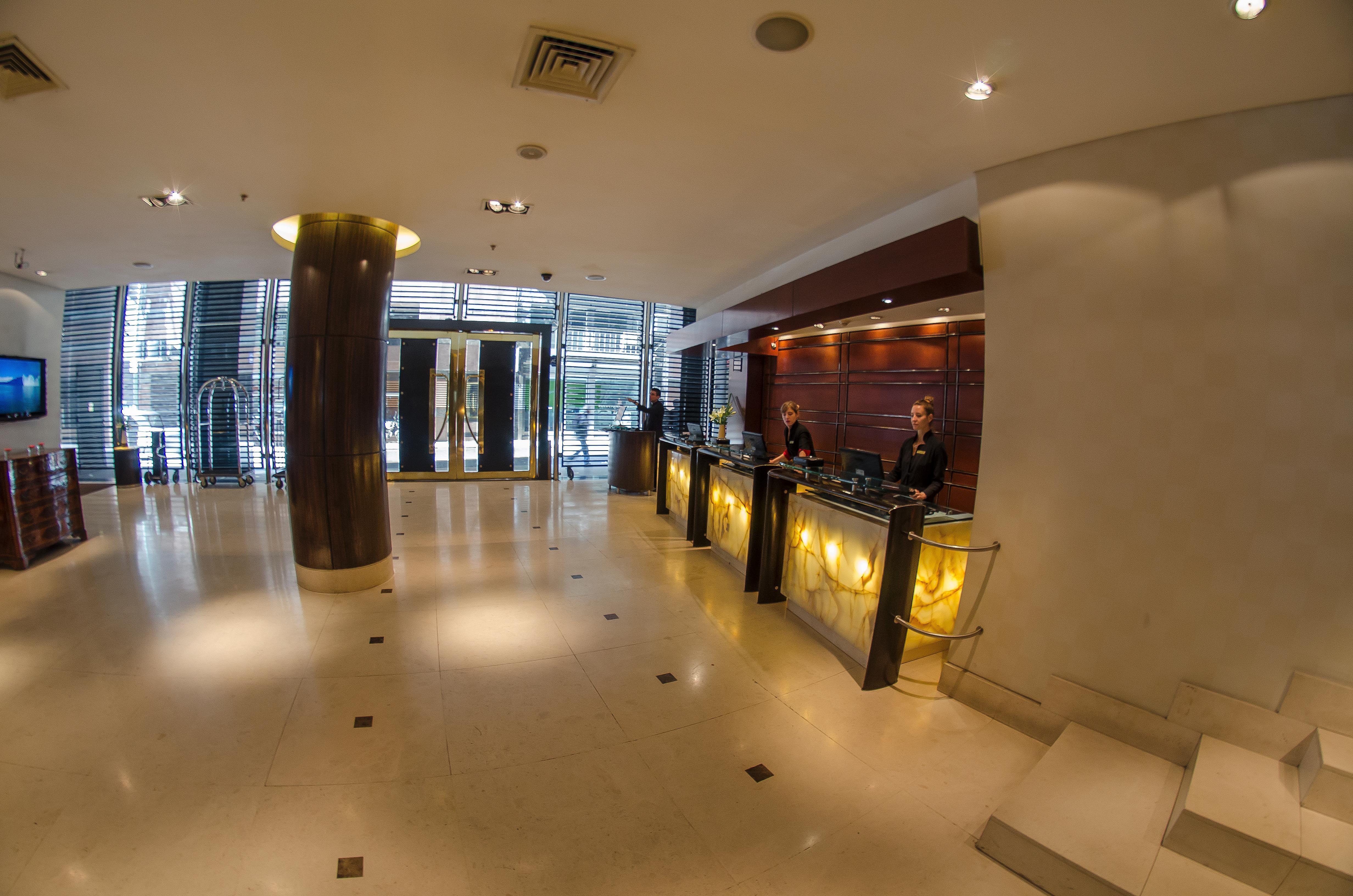 Regal Pacific Puerto Madero Hotell Buenos Aires Eksteriør bilde The lobby of the hotel