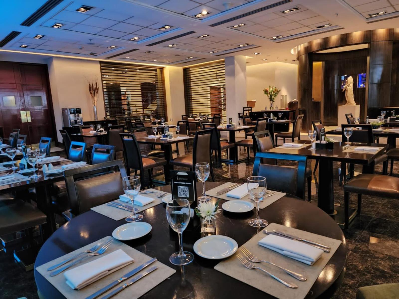 Regal Pacific Puerto Madero Hotell Buenos Aires Eksteriør bilde The interior of the restaurant