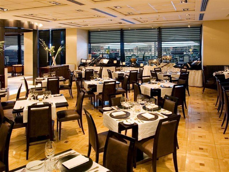 Regal Pacific Puerto Madero Hotell Buenos Aires Eksteriør bilde The interior of the restaurant