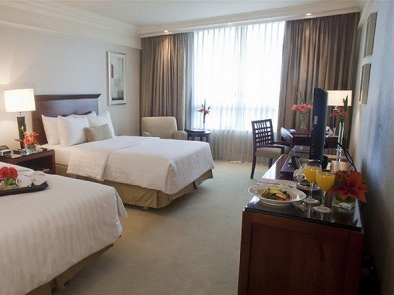 Regal Pacific Puerto Madero Hotell Buenos Aires Eksteriør bilde A room at the hotel