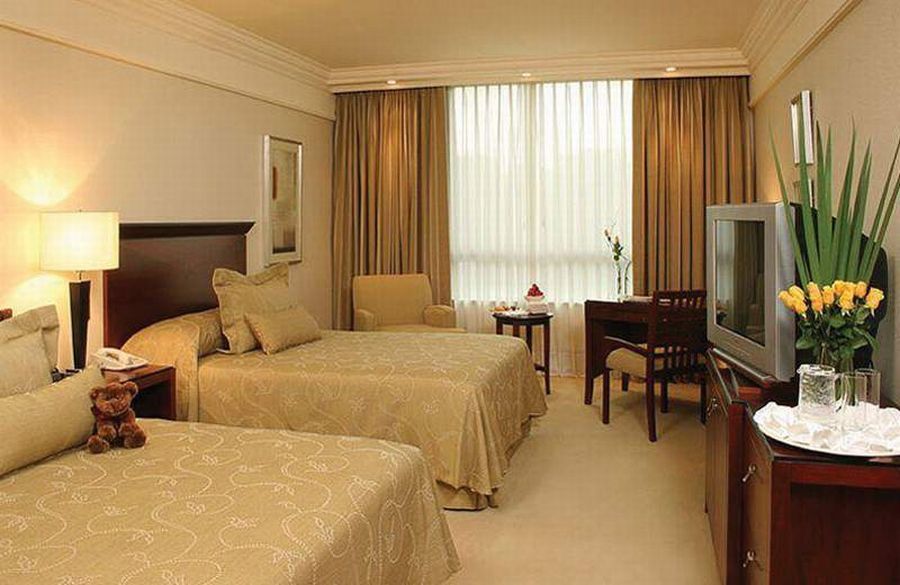 Regal Pacific Puerto Madero Hotell Buenos Aires Rom bilde A room at the Four Seasons Hotel, Hong Kong