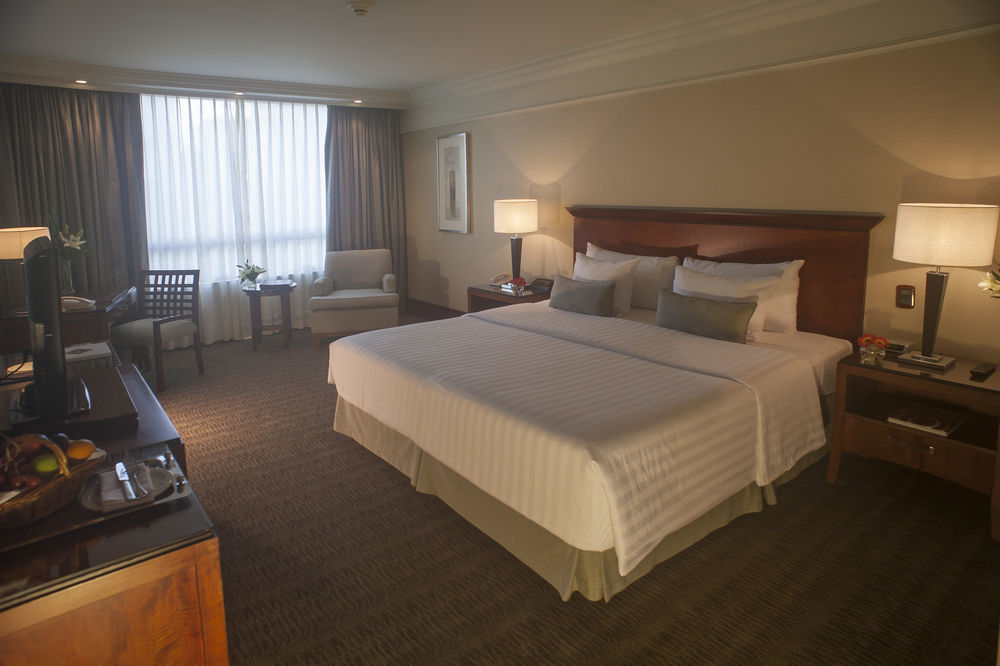 Regal Pacific Puerto Madero Hotell Buenos Aires Eksteriør bilde A room at the hotel